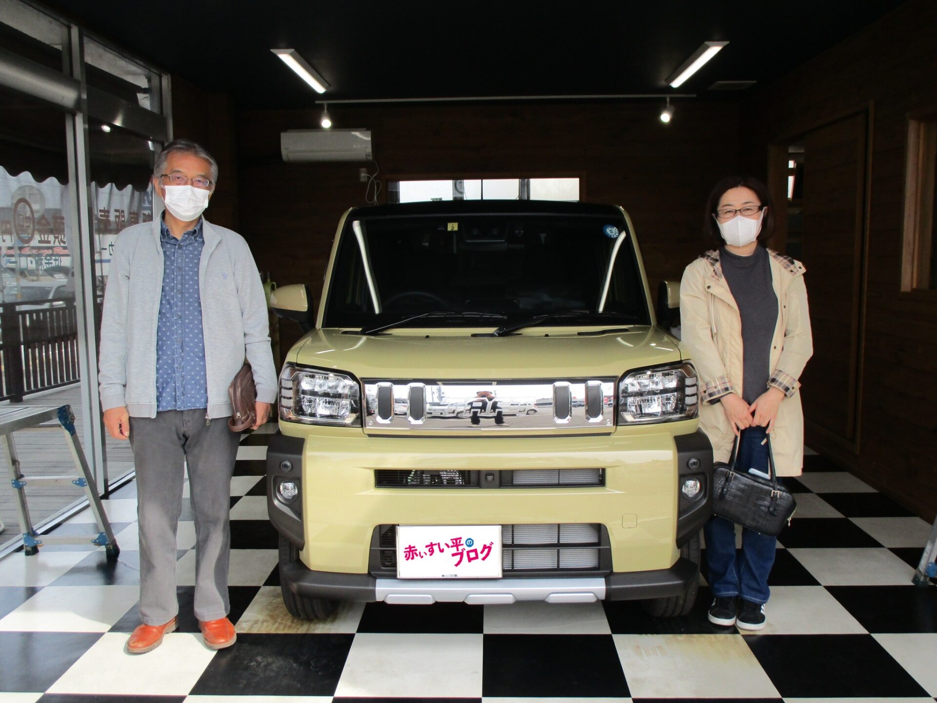 タフト Gターボ クロムベンチャー】サンドベージュメタリック色 
