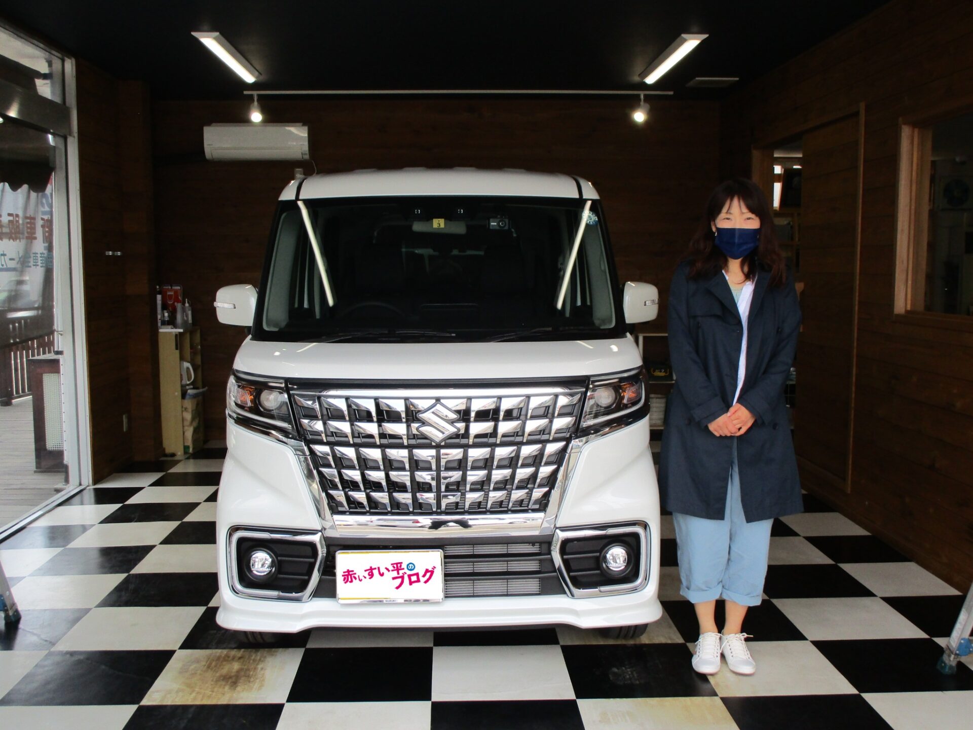 スペーシアカスタム ビッグマイナーで外見を殆ど変えないスズキは良心的だと思います